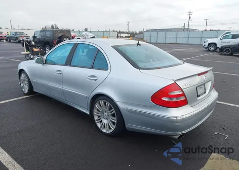 2006 Mercedes-Benz E 350 z USA, uszkodzony, nr VIN WDBUF56J36A952327